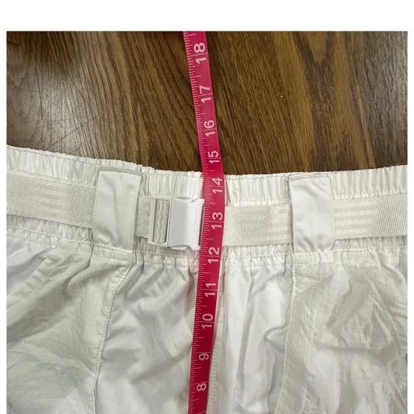 Nike Sportswear Women's Woven Cargo Joggers in White Belted wBlack Swoosh Size M - Picture 6 of 16